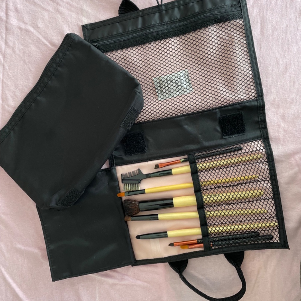 MARY KAY MAKEUP BAG